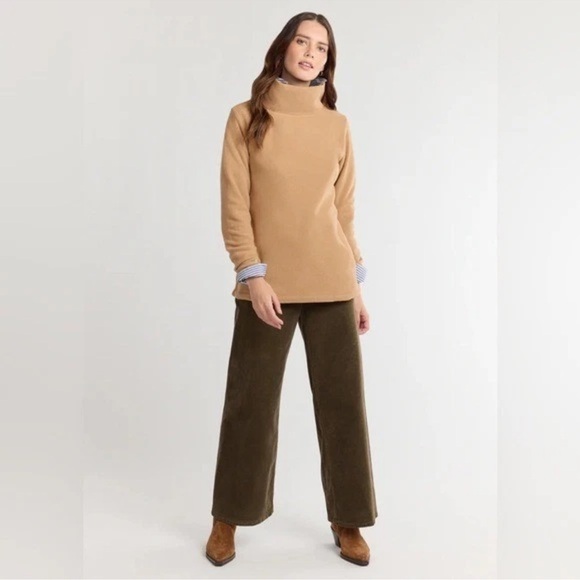 Dudley Stephens Sweaters - Dudley Stephens Cobble Hill Turtleneck Vello Fleece in Camel Size medium